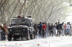 مواجهات عنيفة بين الشرطة والاهالي في بنغلاديش﻿