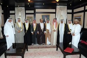 عبدالعزيز الرواس مستقبلا اعضاء الوفد	خالد معرفي - كونا
﻿