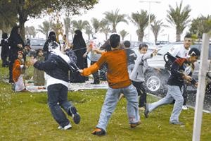 المسيرات تعبير عن الفرحة أم خروج على القانون؟