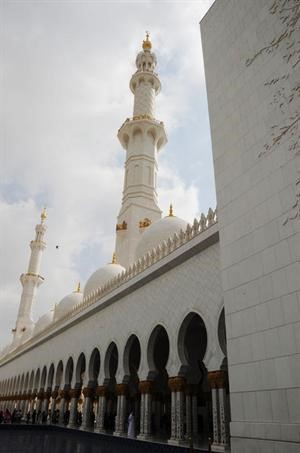 جامع الشيخ زايد بن سلطان اكبر 10 مساجد في العالم﻿