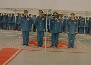 الفريق فهد الامير واللواء صابر سويدان واللواء محمود رزوقي والفريق يوسف الضويان خلال مراسم تسلم القيادة