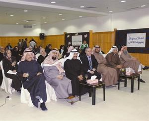 قيادات مدارس النجاة يتابعون فقرات المنتدى﻿