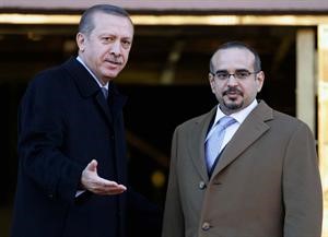 رئيس الحكومة التركي رجب طيب اردوغان مستقبلا ولي العهد البحريني سلمان بن حمد ال خليفة	اپ
﻿
