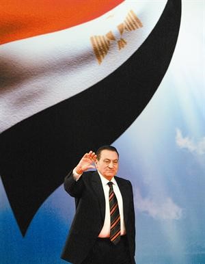 الرئيس محمد حسني مبارك نهاية دراماتيكية لحكم استمر 30 عاما وتخلله الكثير من المواقف الشجاعة لصالح مصر والامة العربية﻿