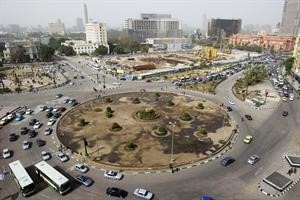 ميدان التحرير وقد عادت اليه الحركة تماما امس	افپ﻿