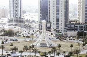 دوار اللؤلؤة في المنامة بعد ان فضت الداخلية التجمهرافپ