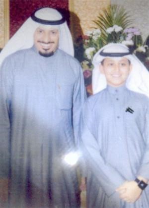 العتيبي مع ابنه