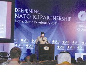  رئيس الاركان القطري اللواء الركن حمد بن علي العطية ملقيا كلمته في افتتاح المؤتمر﻿