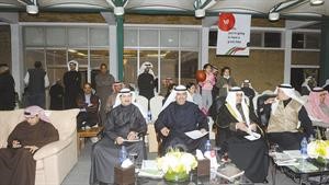 الشيخ ضاري الفهد والشيخ د علي الناصر وحمد المرزوق يتابعون مجريات البطولة﻿