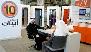 جانب من العملاء لدى قسم المصاعد في شركة ابيات