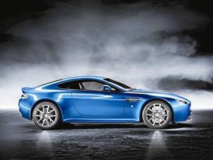 أستون مارتن  تدشن V8 Vantage S الجديدة بالكويت