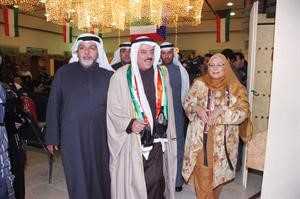 محمد الكندري ومنيرة الفضلي اثناء المهرجان
﻿