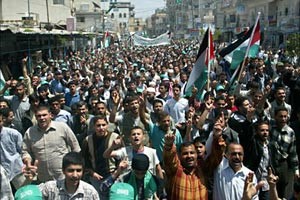 فتوى أردنية تؤيد التظاهر ضد الظلم.. ومجلس النواب ينتقد مقالاً للخازن ضد العشائر