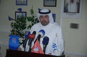 رئيس اتحاد الكرة الشيخ طلال الفهد متحدثا خلال المؤتمر الصحافي امس 
﻿﻿سعود سالم﻿