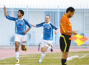 فريدون يحتفل باحد اهدافه مع السالمية في الدوري الممتاز	 الازرقكوم﻿