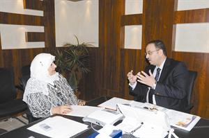 د حسام هارون يحاور جريدة الانباءسعود سالم