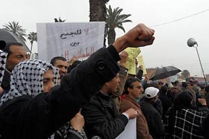 بدء تظاهرات للمطالبة باستقالة الحكومة في الرباط والدار البيضاء