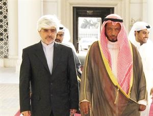 دعبدالله المعتوق لدى مغادرته وفي وداعه القائم بالاعمال الايراني سيد محمد شهابي﻿