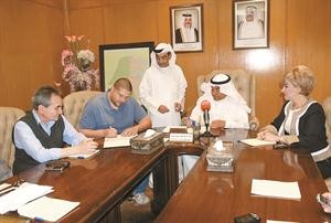 مجاسم البدر متحدثا للصحافيين﻿