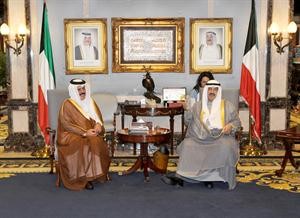 سمو رئيس مجلس الوزراء مستقبلا عبدالرحمن العطية