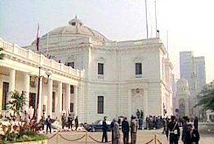 1.5 % من المصريين يحلمون بالرئاسة و3% بعضوية البرلمان 