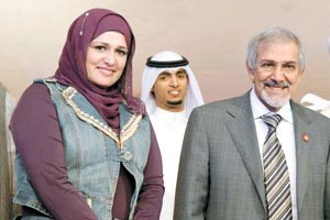 دهلال الساير والزميلة حنان عبد المعبود﻿