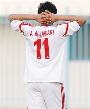 علي الكندري اصيب بنزيف في راسه﻿