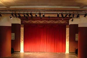 فنانون في تونس يعتصمون في وجه تحول الفن إلى وسيلة «لتنميق واجهات الأنظمة» 