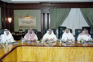 جانب من الاجتماع الاستثنائي لمجلس الوزراء امس
