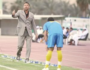 مدرب الساحل مارينكو كولجانين خلونا على 8 احسن 		هاني الشمري﻿