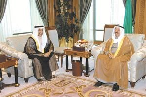 صاحب السمو الامير الشيخ صباح الاحمد خلال لقائه الرئيس جاسم الخرافي﻿