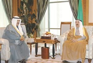 صاحب السمو الامير الشيخ صباح الاحمد مستقبلا سمو رئيس الوزراء الشيخ ناصر المحمد﻿