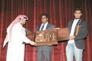 عميد معهد المسرح د فهد السليم مكرما عميد معهد الموسيقى د سليمان الديكان