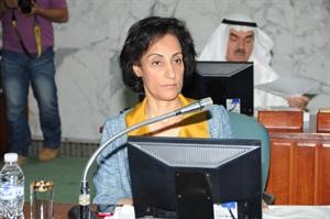 م منى بورسلي تتابع اعمال الجلسة