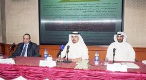 محمد المنيفي متحدثا خلال الندوة التعريفية الاخيرة الخاصة بمشروع الضمان الصحي
