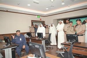 منتسبو دورة ادارة الازمات خلال زيارتهم لمقر القيادة التنسيقية﻿
