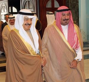 رئيس الوزراء البحريني الامير خليفة بن سلمان خليفة مستقبلا الشيخ دمحمد الصباح