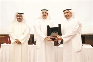  ويكرم عبدالله الاسطى ﻿