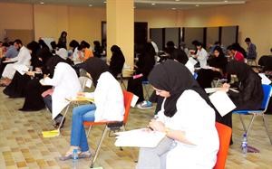 الطلبة خلال الاختبار