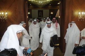 الشيخ دمحمد الصباح لدى مغادرته البلاد﻿