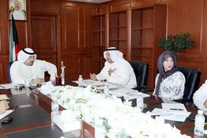 الشيخ طلال الفهد خلال اللقاء﻿