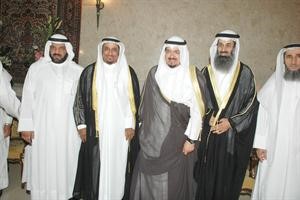 الشيخ احمد العبدالله مهنئا د احمد الكوس ود خالد السلطان﻿