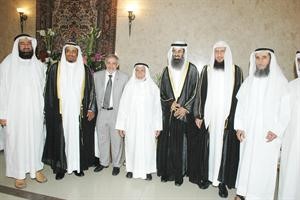 المستشار راشد الحماد ودهلال الساير ودوائل الحساوي مهنئين﻿
