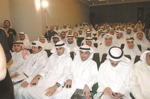 بدر الخرافي وحمد العميري في مقدمة الحضور خلال الجمعية العمومية