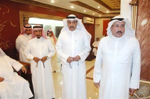 دعلي الهاجري ومختار المنقف منصور الهاجري وناصر الهاجري في استقبال الشيخ احمد صباح السالم﻿