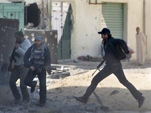 ثوار ليبيون يبحثون عن ملجا مع تجدد القذف العنيف على مصراتة افپ
