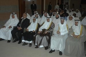 الشيخ احمد مشعل الاحمد وبجواره دمحمد الطبطبائي في افتتاح المؤتمر 	سعود سالم﻿