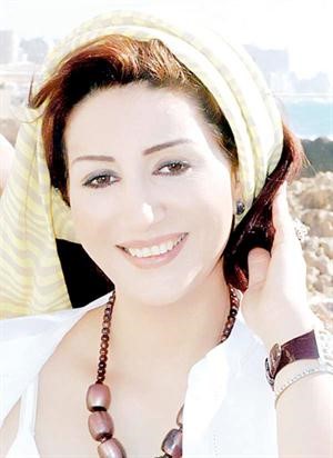 وفاء عامر