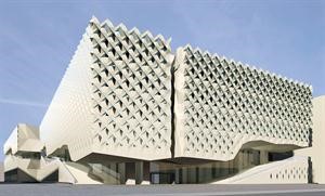 ماكيت لمبنى الاداب والتربية في مدينة صباح السالم الجامعية﻿