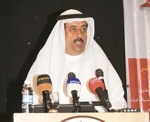 الاستاذ فواز خالد المرزوق متحدثا عن مناقب والده